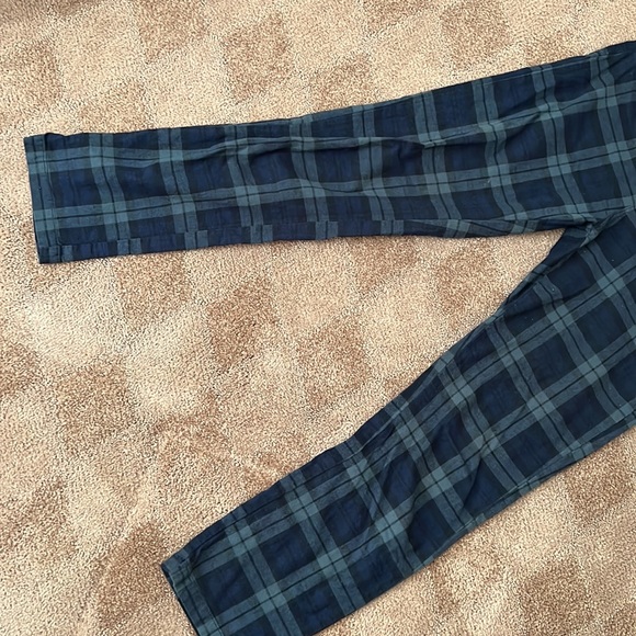 John galt one size green plaid pants - Picture 3 of 5